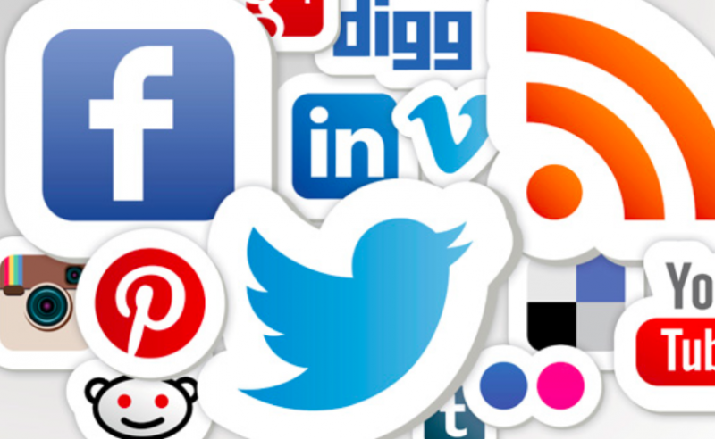 Social-Media-Operation-Management-Advertising-Entrepreneurship-Find-Customers